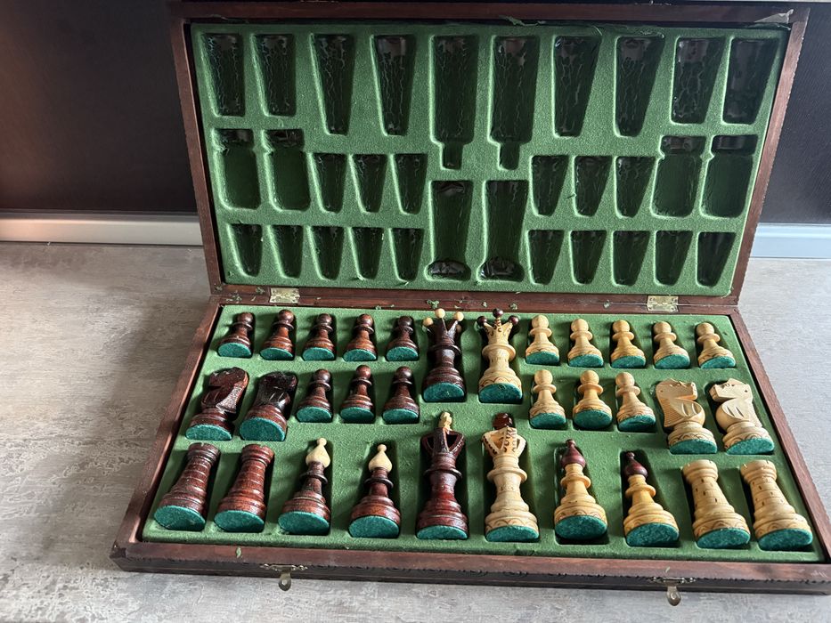 Joc de sah , impecabil