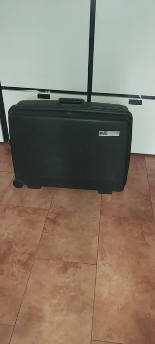 Valiză troler delsey nu samsonite