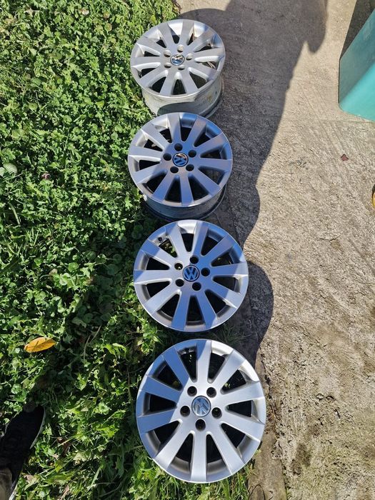 Vând jante Volkswagen