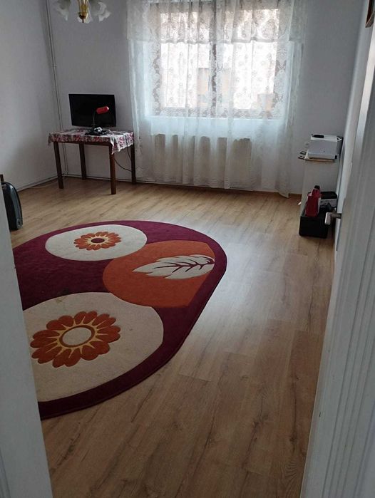 Casa de vânzare, zona centrala & spatiu comercial inclus