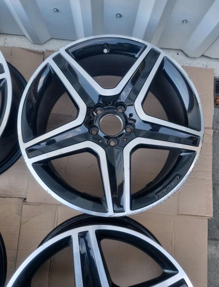 Оригинални джанти  Мерцедес AMG Mercedes 19’’