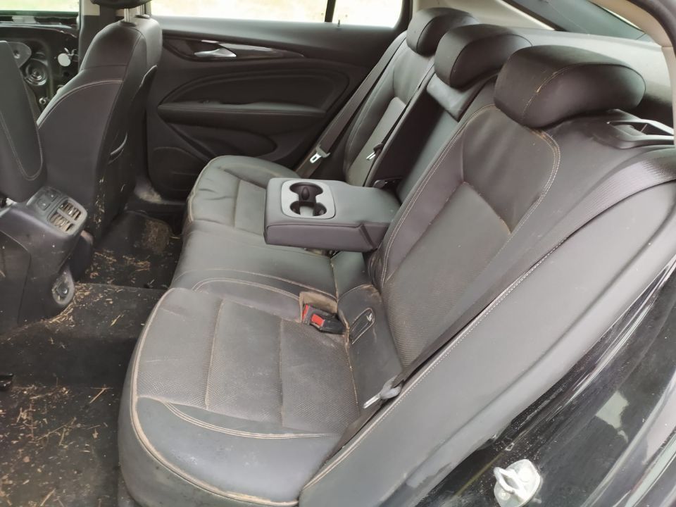 Dezmembrez Opel Insignia B 2017 2018 euro 6 2019 2020 motor 2.0cdti 125KW 170CP b20dth cutie de viteze automata far dreapta led volan stânga plansa bord oglindă line assist dezmembrari piese