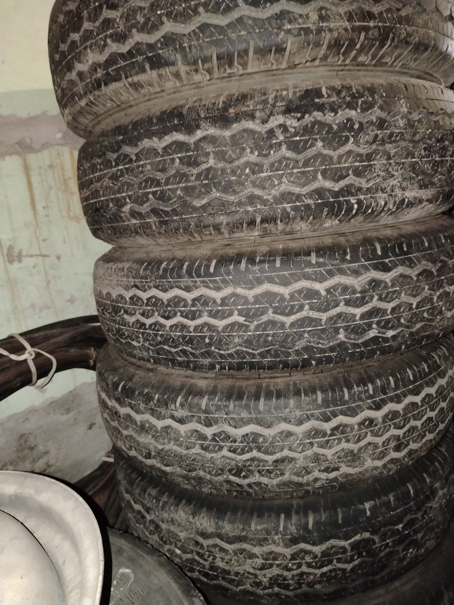 Продаю на Газель шины