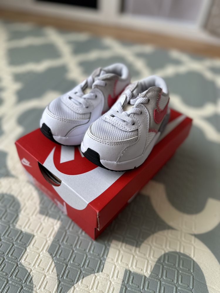 Бебешки маратонки Nike Airmax