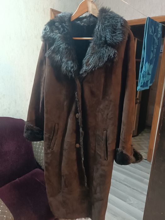 Продаеться дубленка