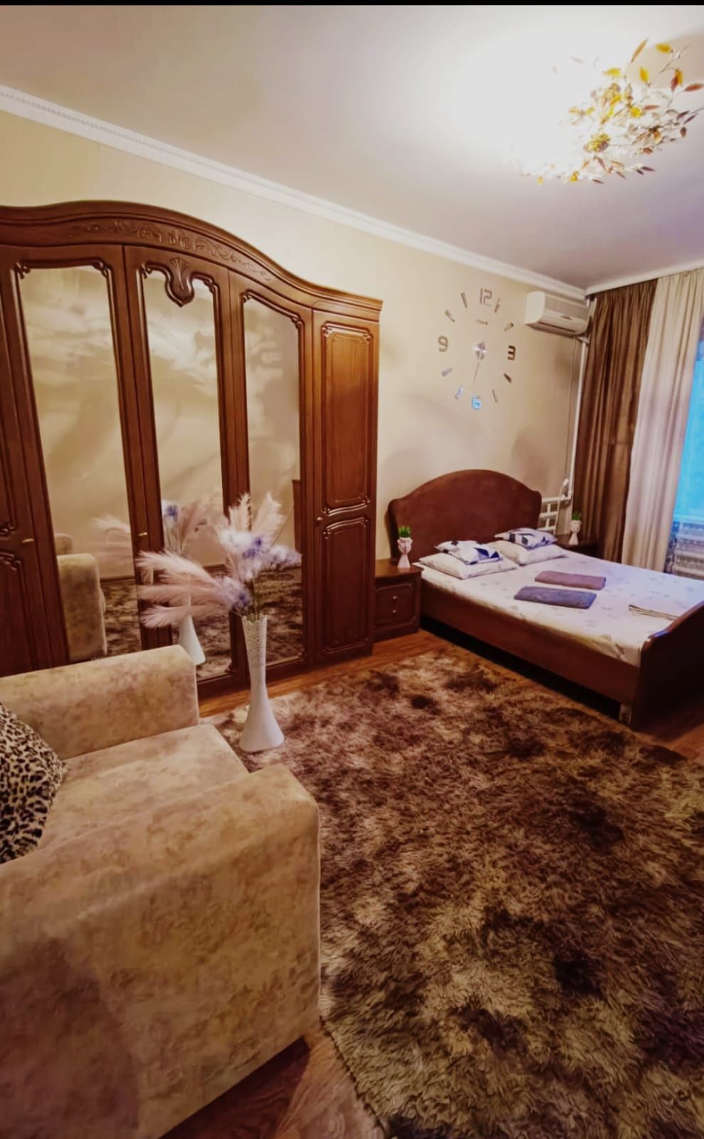 Квартира по суточна 1- комнатная, Smart TV, Wi-Fi  Кондиционер Аристон