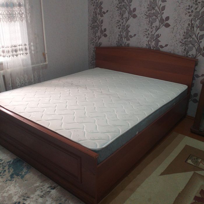СРОЧНО! Продам 2х спальную кровать