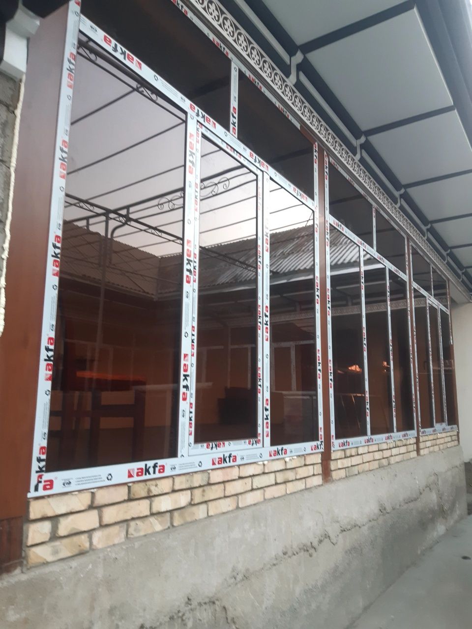 Akfa eshik va romlar buyurtma olamiz