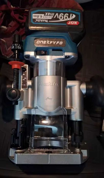 Безчеткова акомулаторма оберфреза