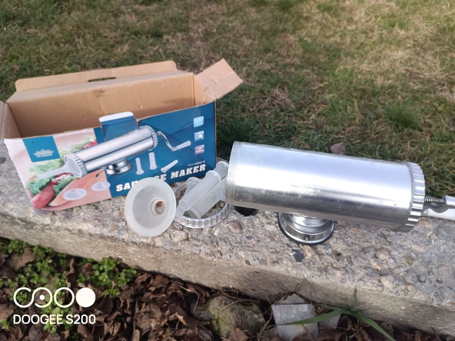 Cârnățar din aluminiu