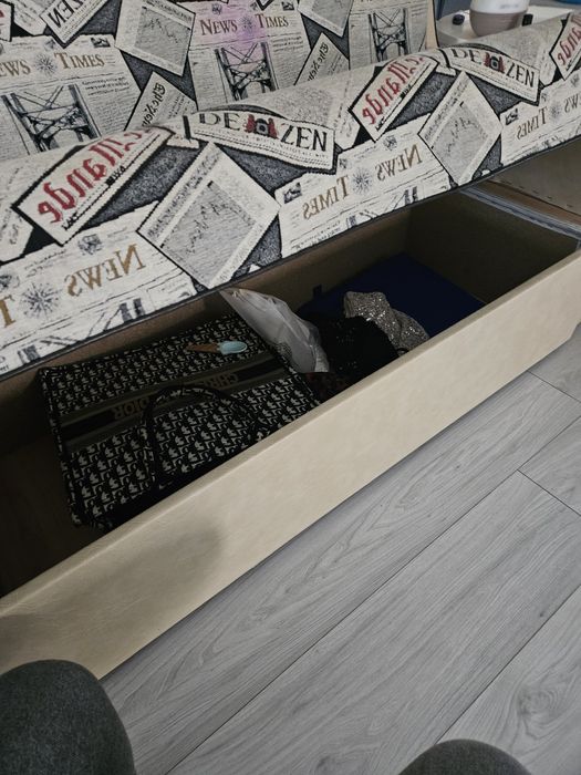 Canapea extensibila cu lada