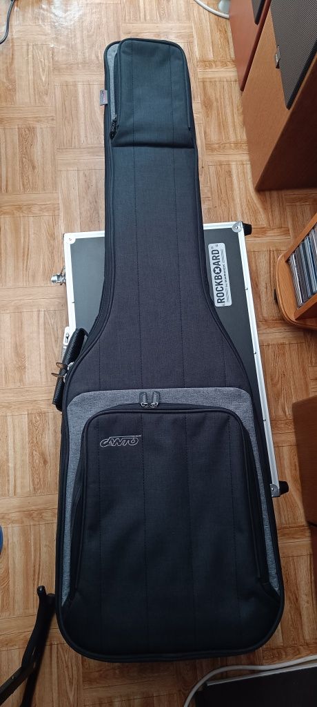 Bas китара Cort A5