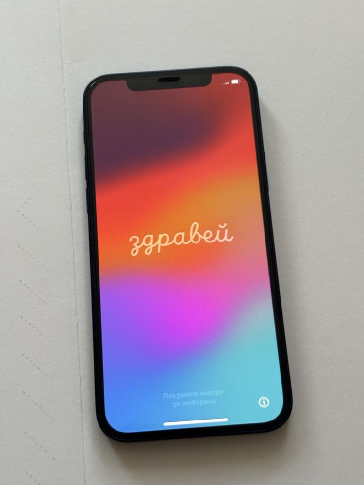 Iphone 12 64GB с нов протектор