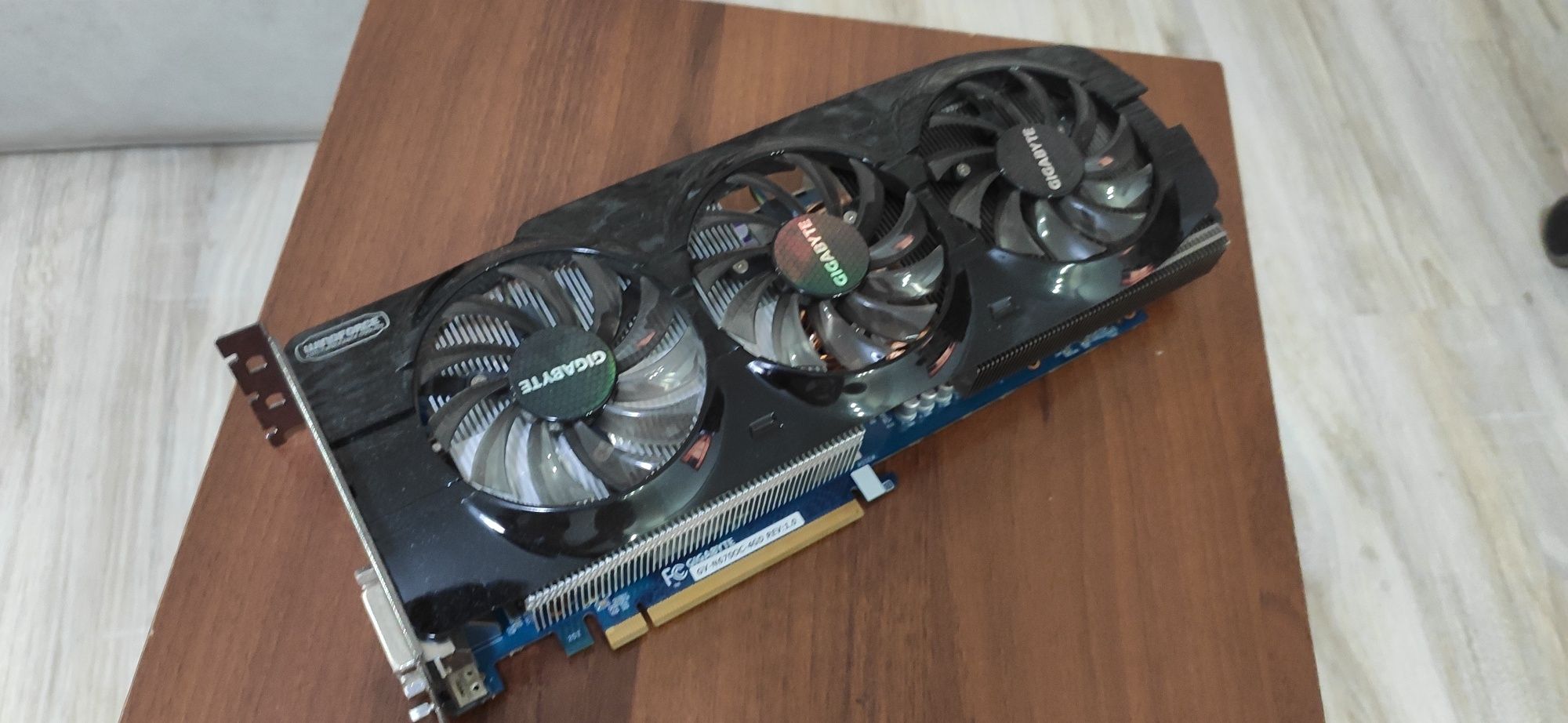 GTX 670 OC 4gb windforce