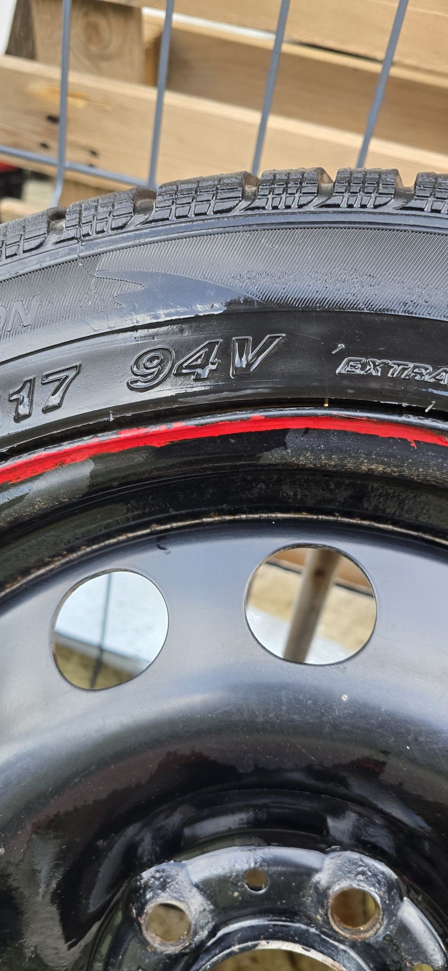 Джанти с гуми БМВ BMW 5x120 224/45/17 железни с зимни гуми