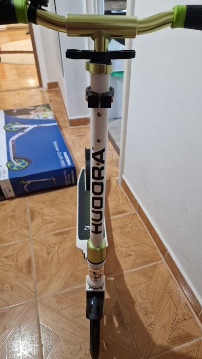 Trotineta mecanica noua