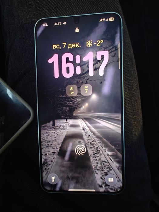 Обменяю Samsung s 25 256 gd на s 25 ultra с доп.