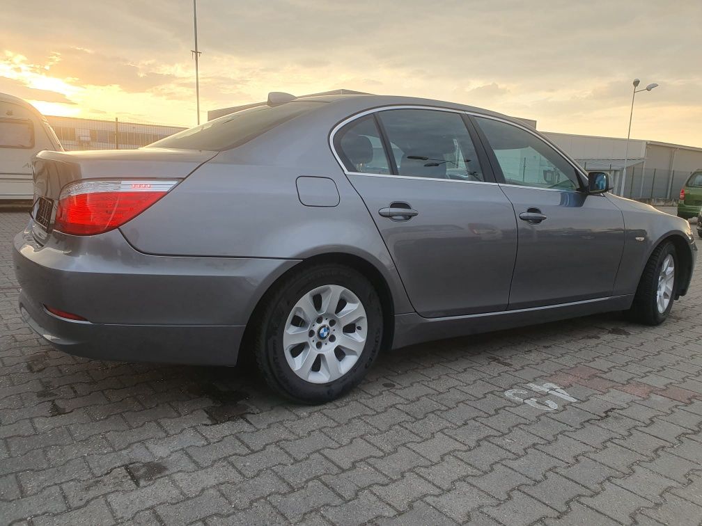 BMW model 520L facelift