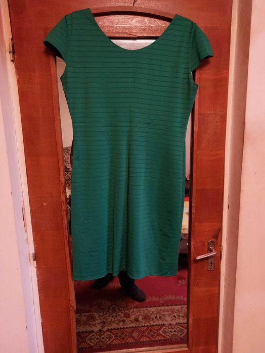 Vand rochii marimea 46