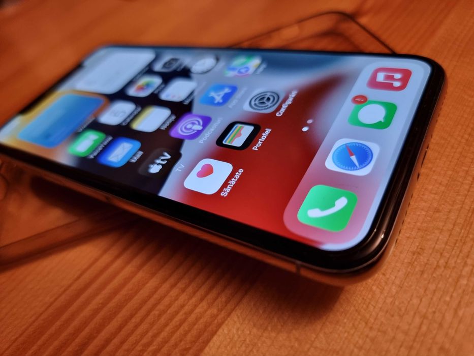 iPhone X telefon 256GB pe iOS 16.7.5