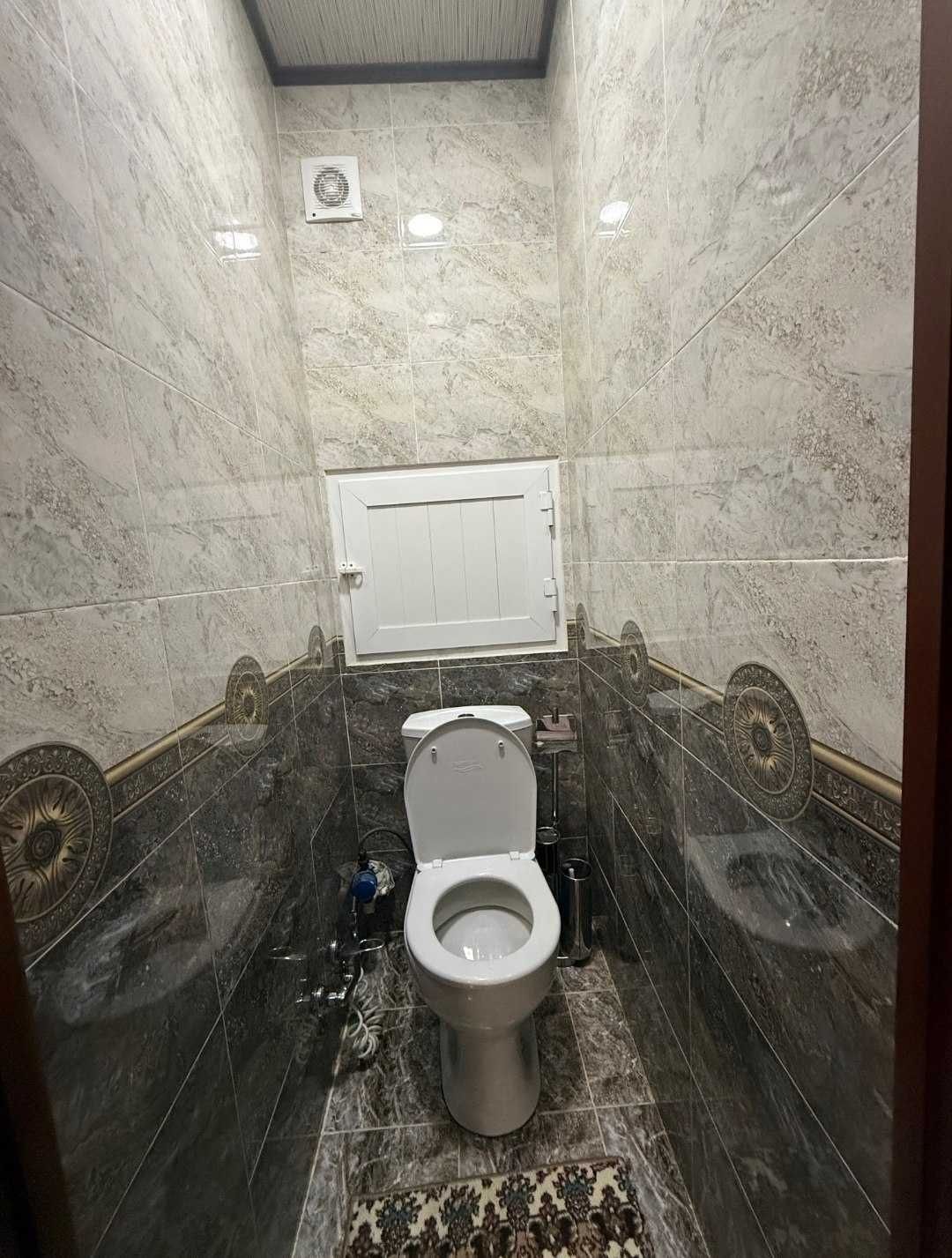 Yunusobod 9 mavze 3 xona 5 etaj sotiladi