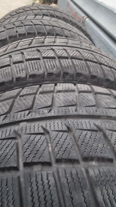 Vand anvelope iarna 245/45 R18