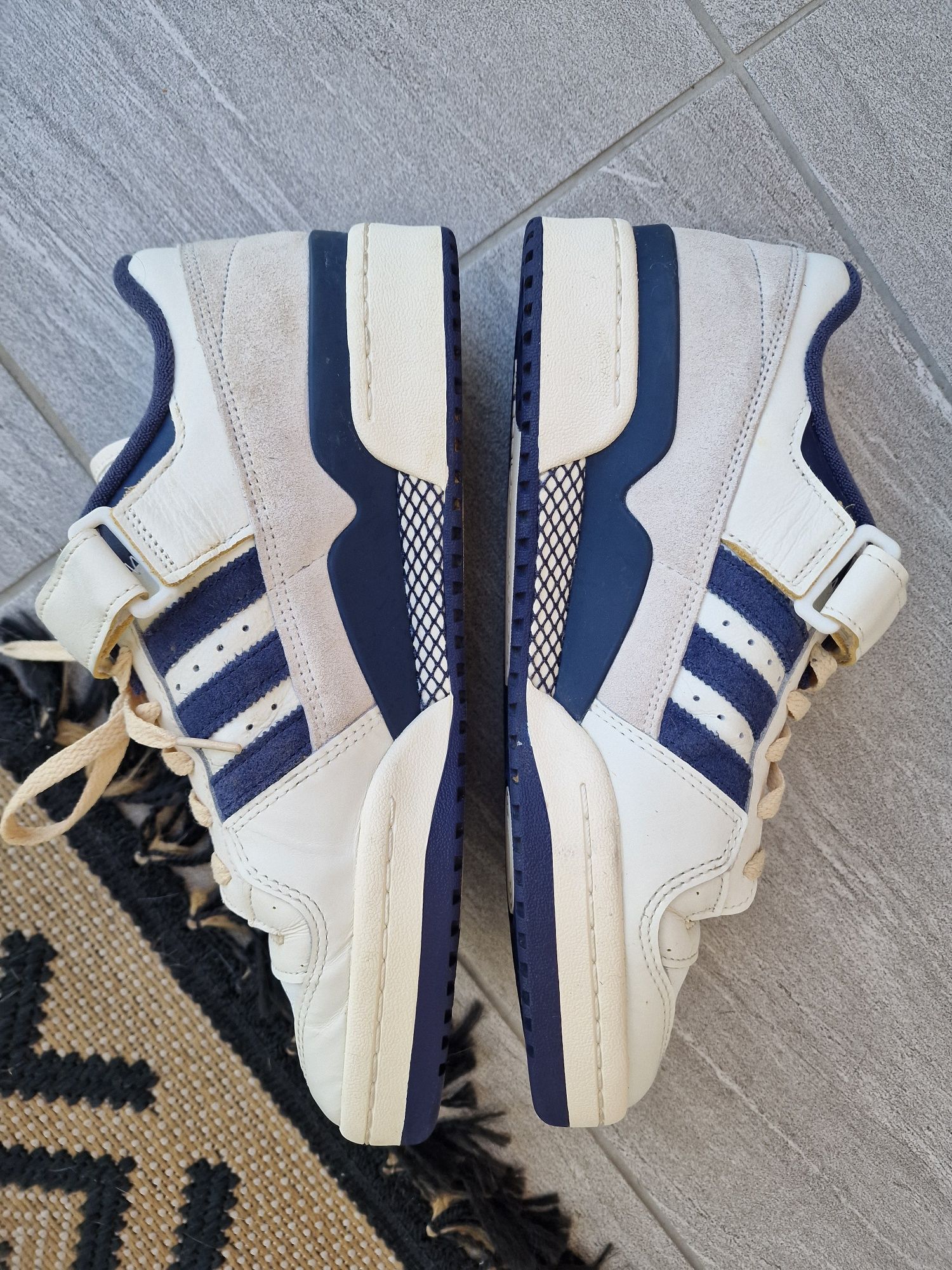 Adidas Forum Low 84 marimea 44 2/3