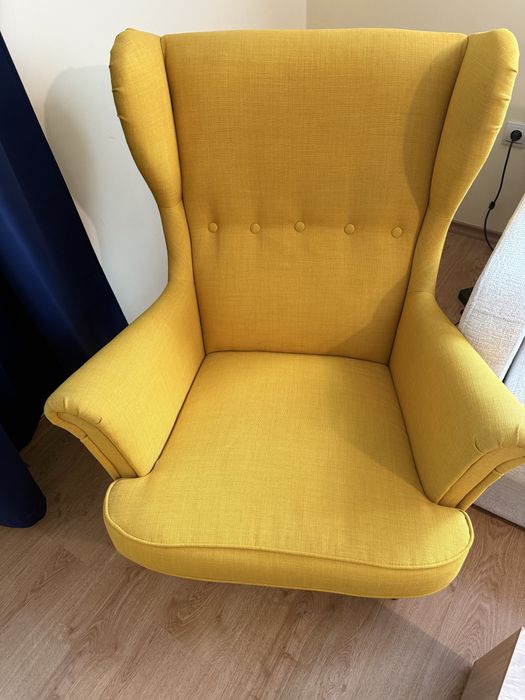 Жълт стол (кресло) STRANDMON