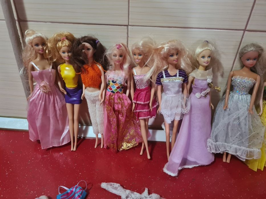 Păpuși fete folosite la 15 lei bucata Timișoara