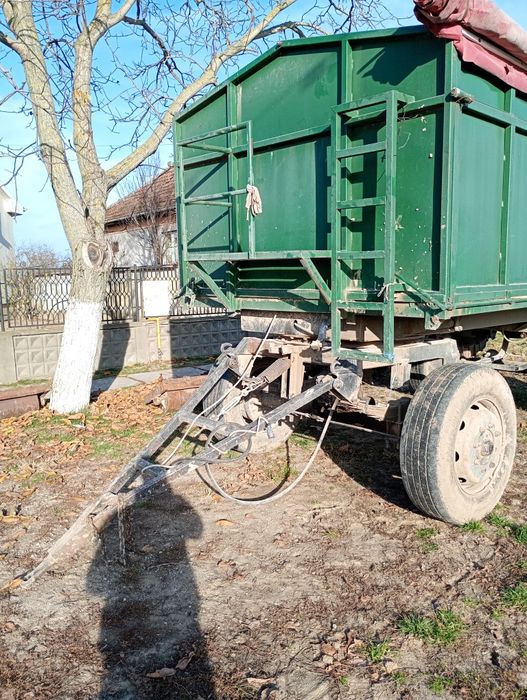 de vînzare remorca agricola 7 tone în stare bună de funcționare