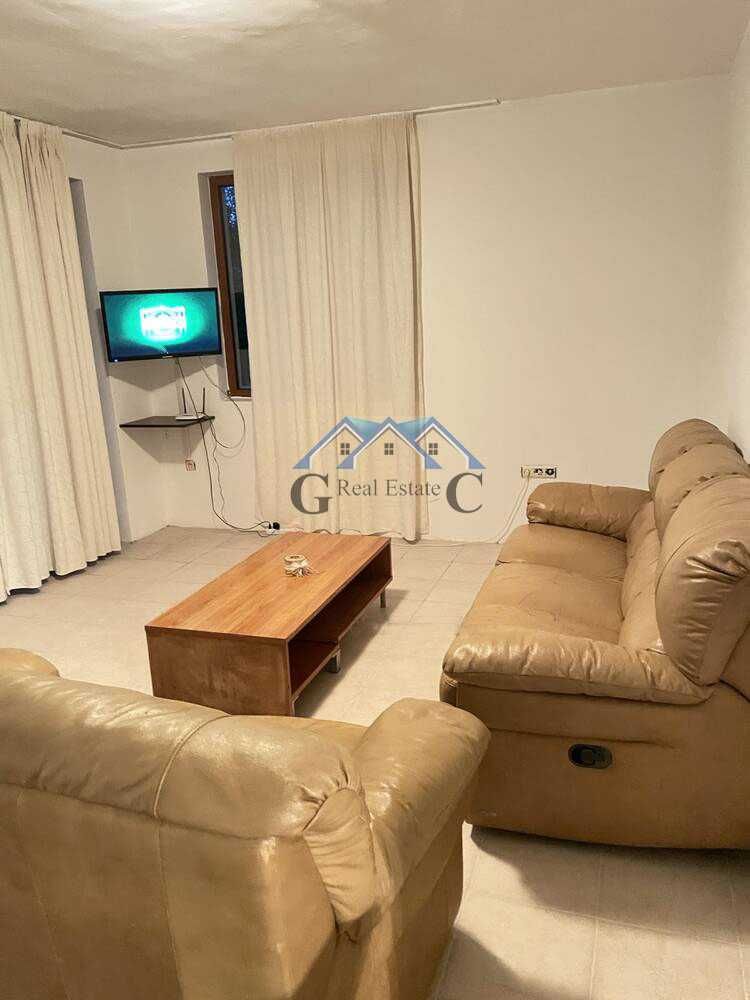 Дава се под наем Къща в Варна, Бриз - 200 кв.м за 1300 € - Снимка #17