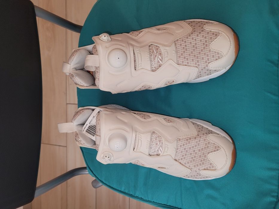 Adidasi Reebok marime 37.5