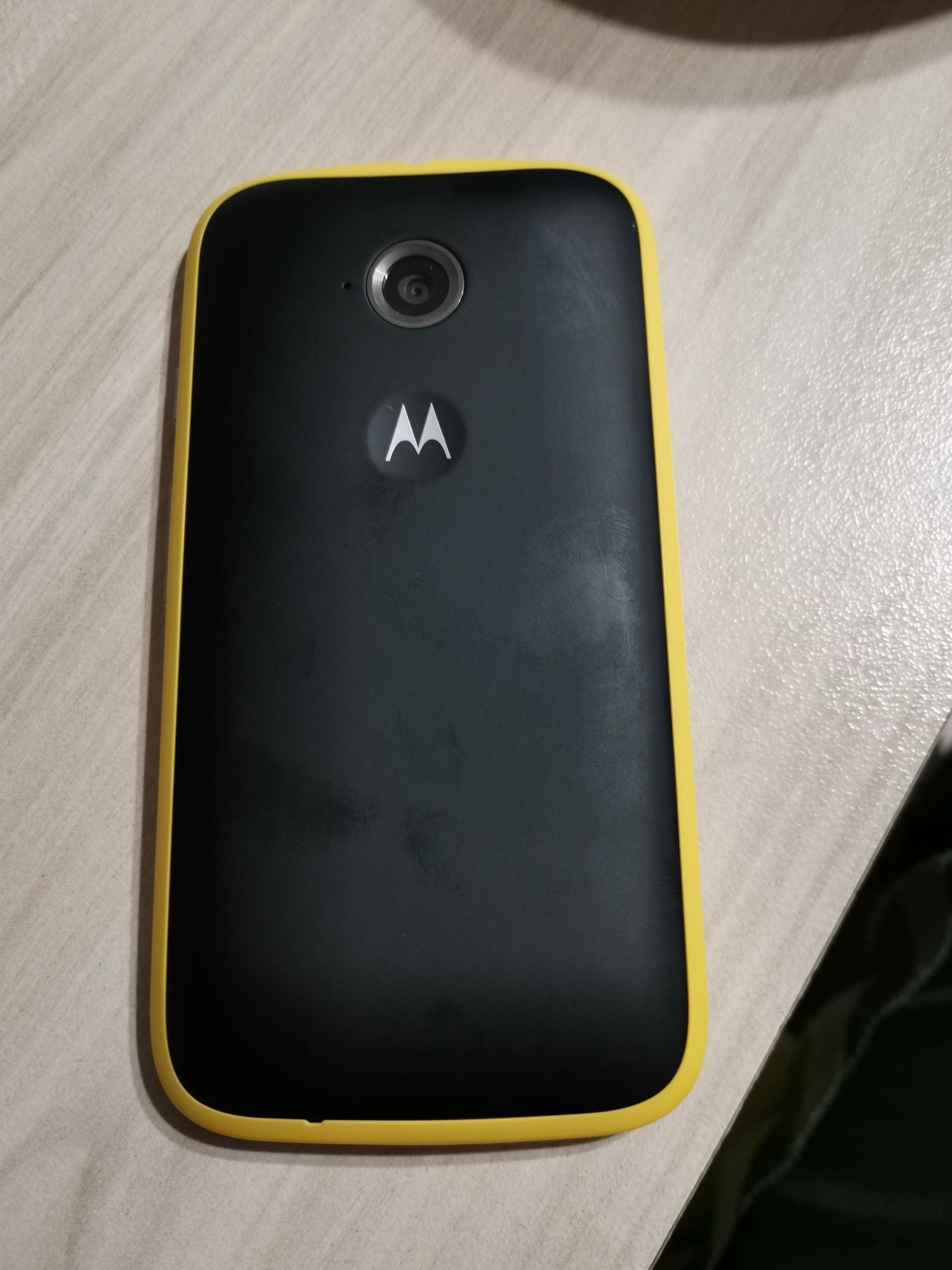 Телефон Motorola E 2nd Gen