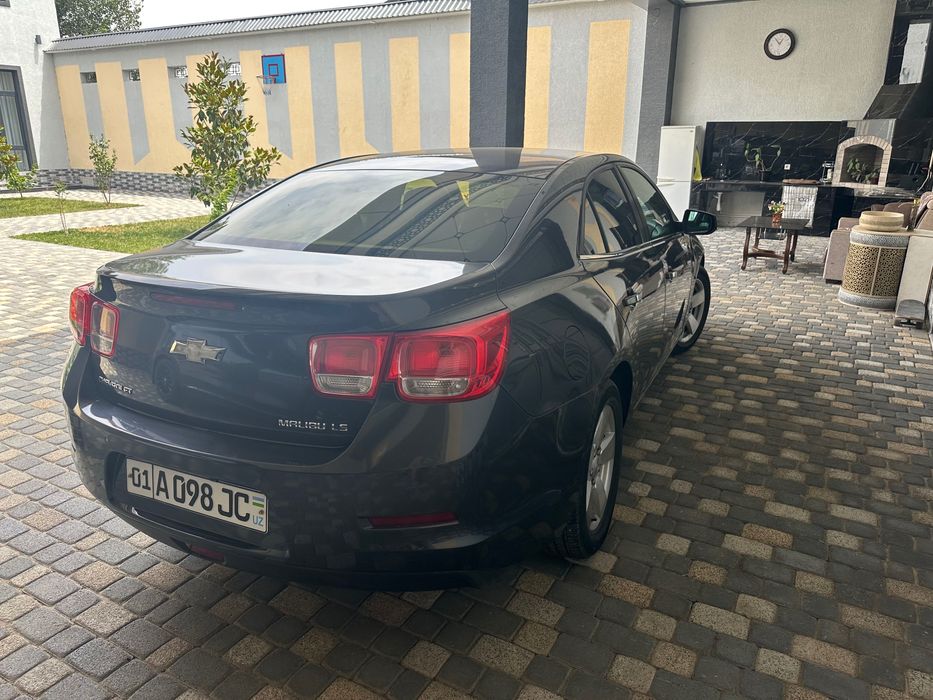 Малибу 1 сотилади