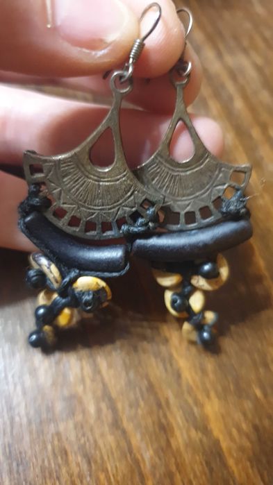 Ръчно правени обеци