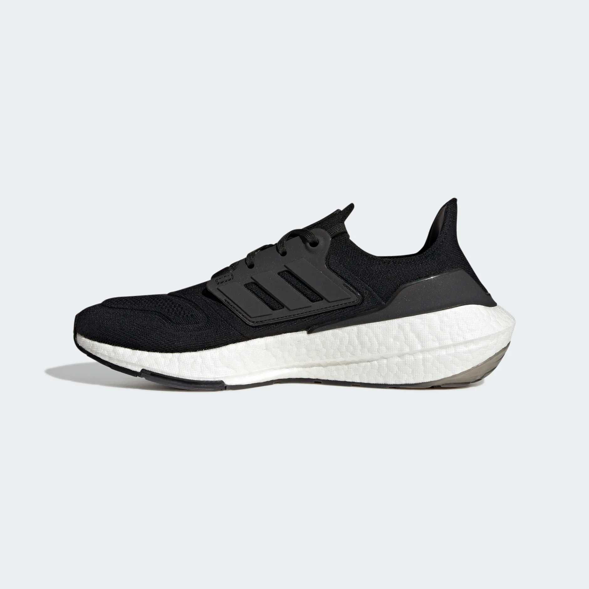 Оригинални маратонки *ADIDAS ULTRABOOST 22 Primegreen *EU38 2/3 , 40.5