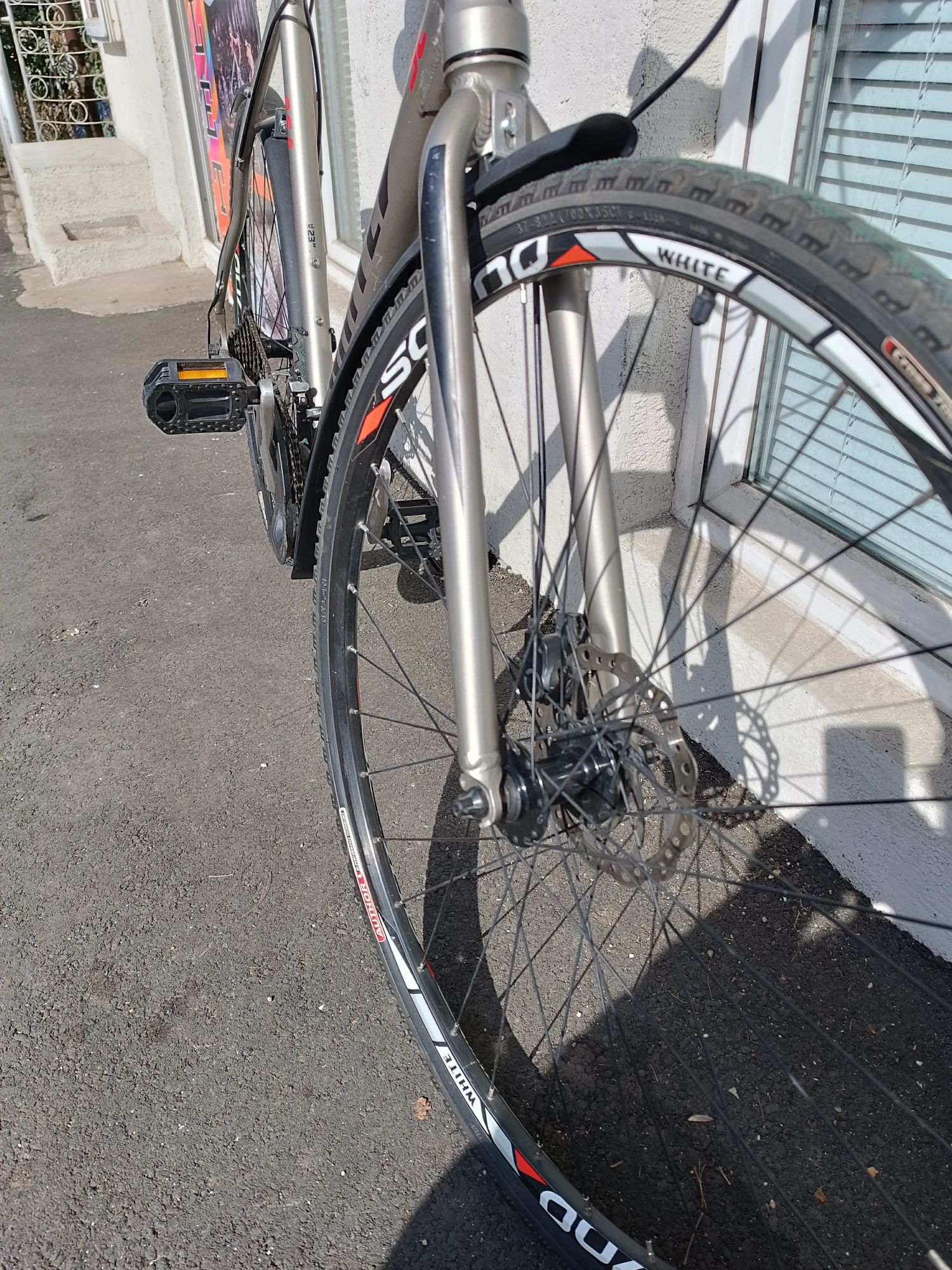 Bicicleta oraș/gravel/trekking XL aluminiu frâne hidraulice