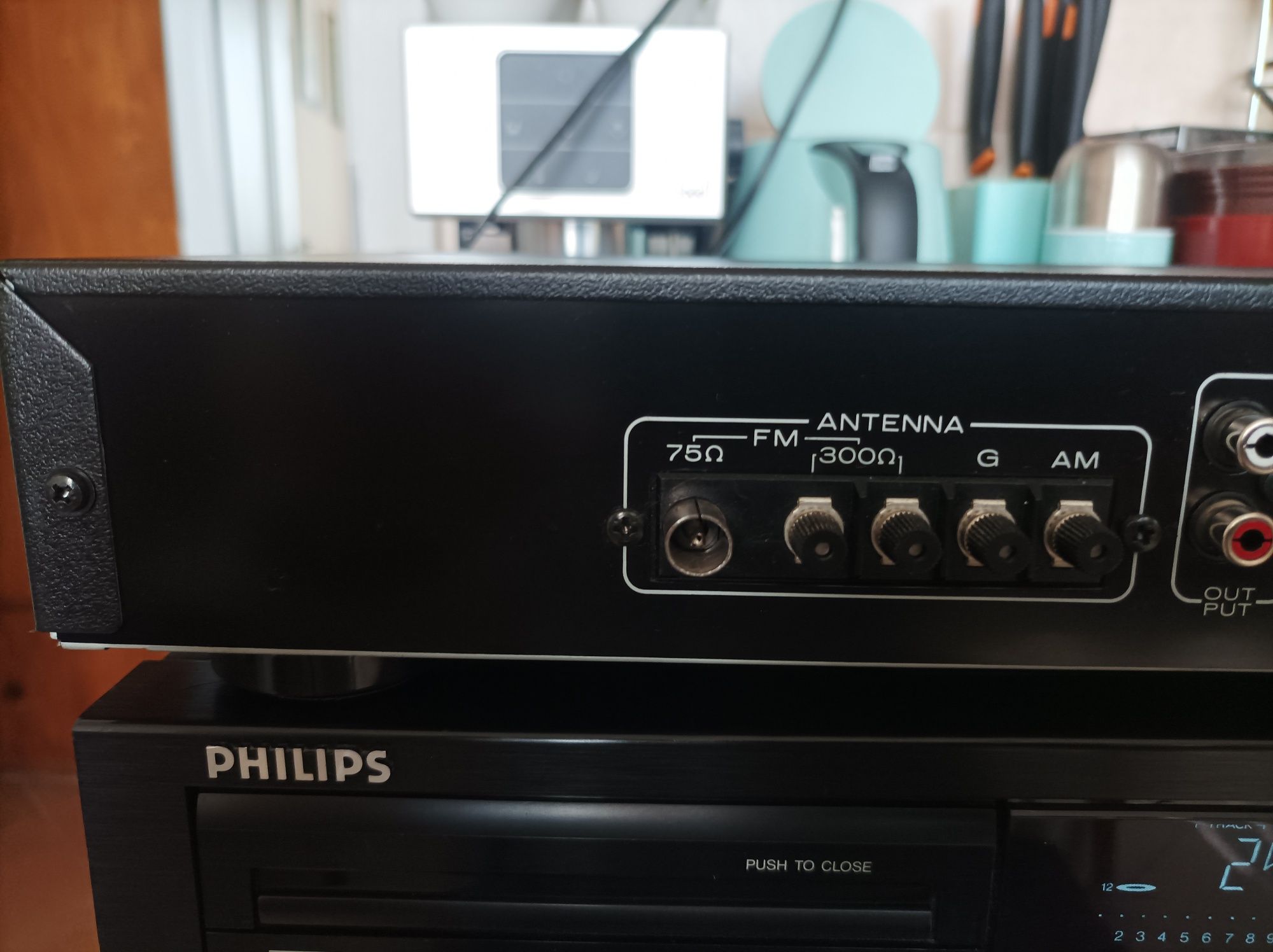 Продавам cd player CD 604 и тунер FT650 на Phillips