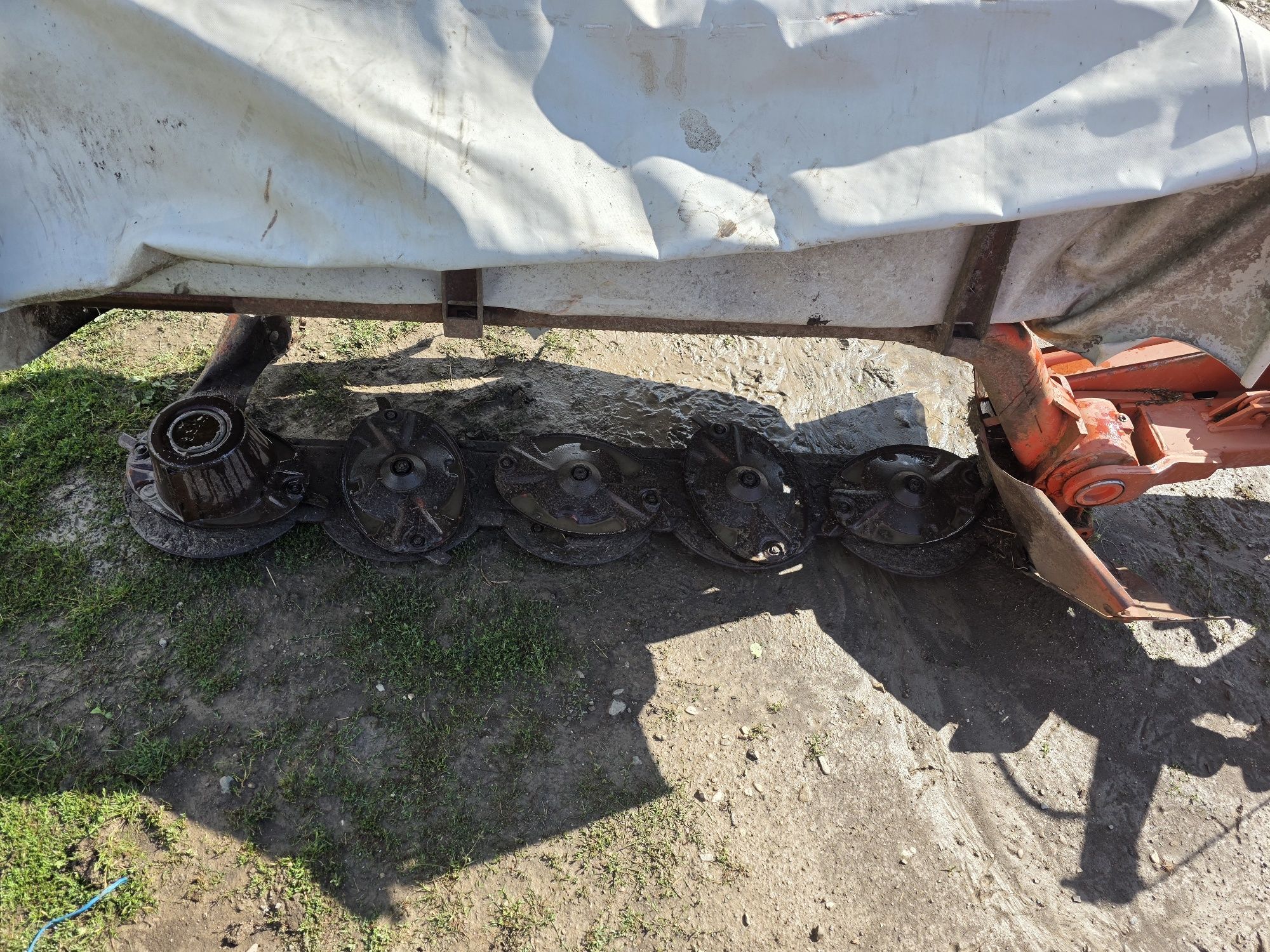 Coasa Cositoare discuri talere Kuhn 2m Kuhn GMD 55 Claas 1.85m metri