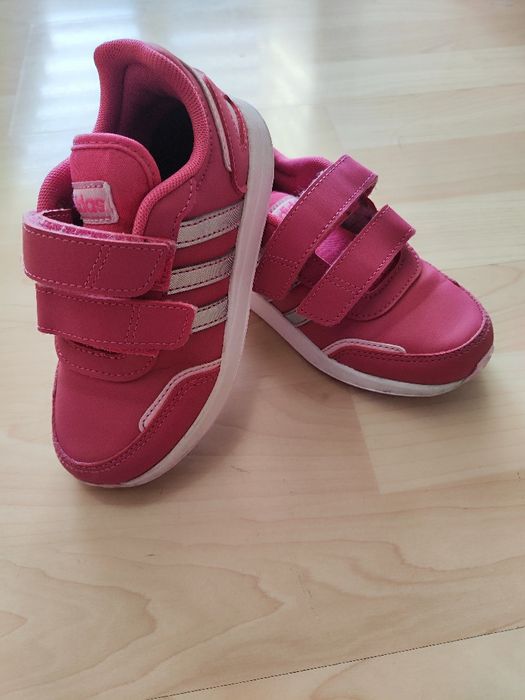 Маратонки за момиче Adidas