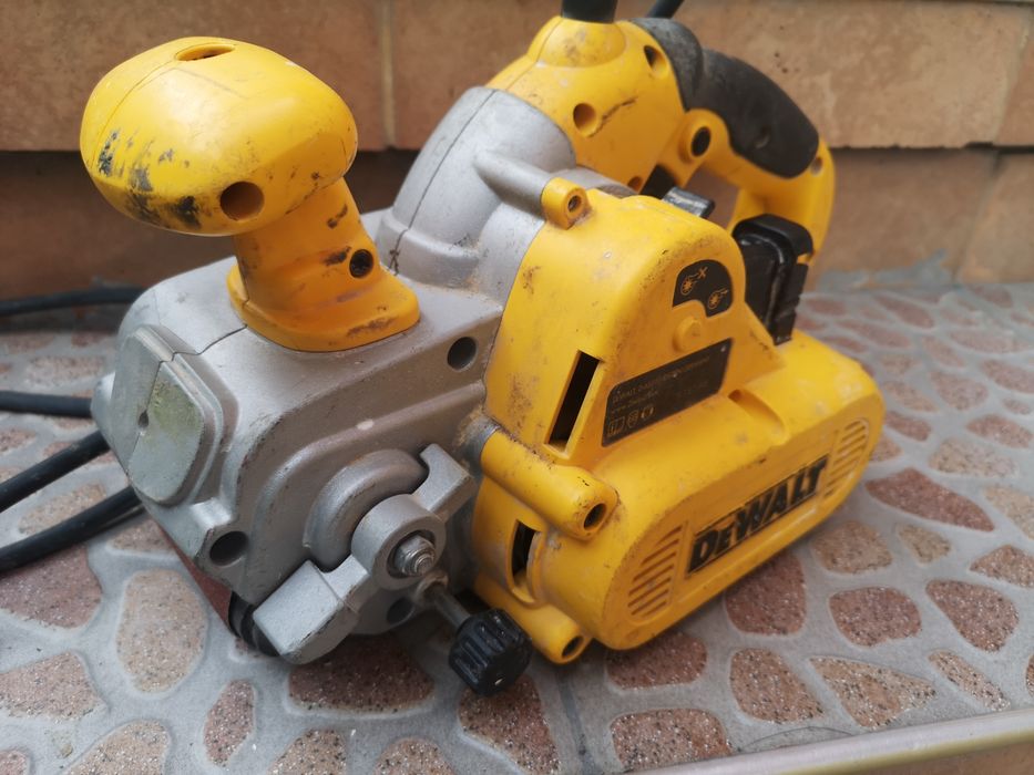 Лентов Вибро ШЛАЙФ De Walt с обороти