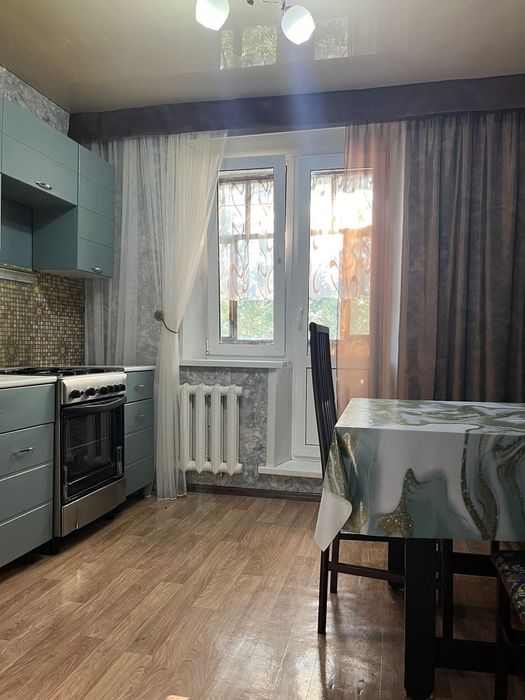 Продаётся 2 комн 4 мкрн 15,6млн