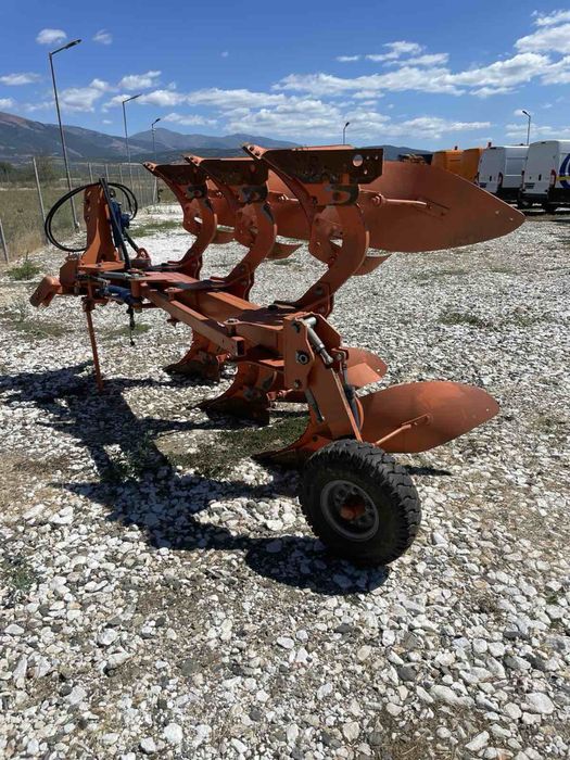 Плуг обръщач Galucho