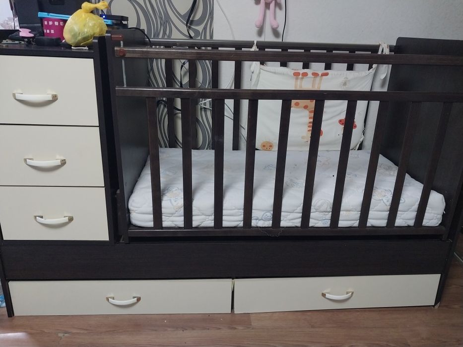 Продам кроватку новая