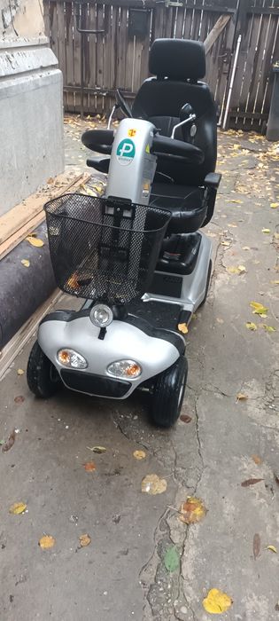 Cărucior (scuter) pers dizabilități