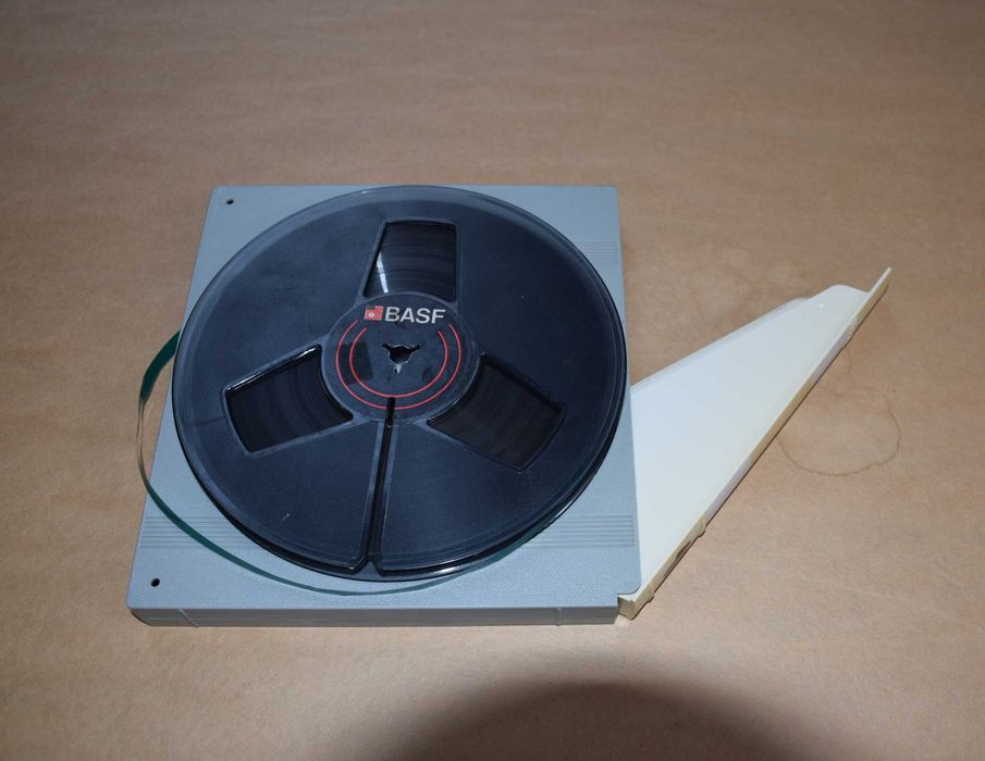Banda magnetofon BASF 18 cm/540m