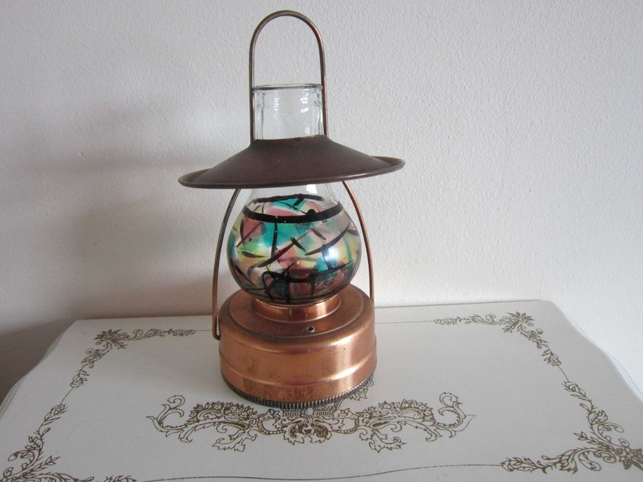 Lampa  cu baterii by ROSE Hong Kong  British C.C