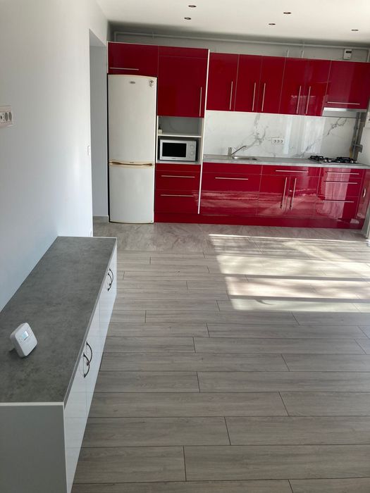 Închiriez apartament 2 camere