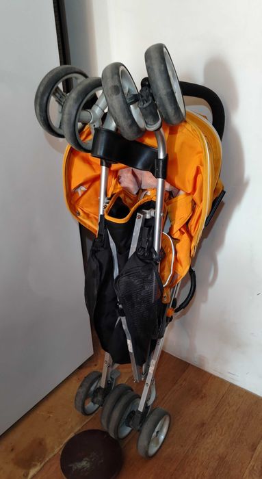 Коляска прогулочная. Читайте описание.