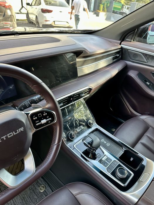 Jetour x90 продается машина. 2023 года пробег 24500